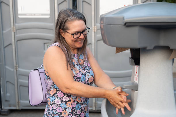 Best Affordable porta potty rental  in Cloverdale, IN